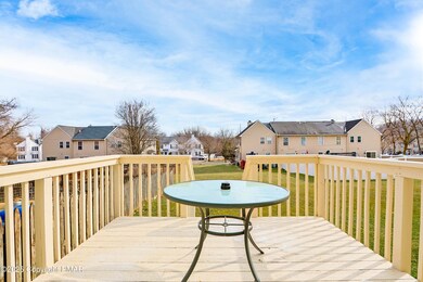 615 Abbe Ct, Freemansburg, PA 18017 - photo 2