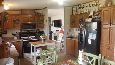 118 Valley Lake Ln, Springtown, TX 76082 - photo 5