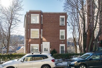 306 Tappan St unit E, Brookline, MA 02445 - photo 2