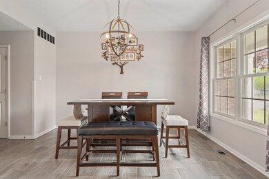 12268 Cobblestone Dr, Fishers, IN 46037 - photo 7