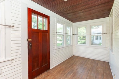 1122 Seneca Ave, Des Moines, IA 50313 - photo 3