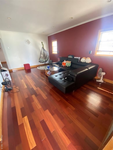 173-02 Effington Ave, Flushing, NY 11358 - photo 3