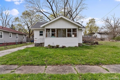 1717 Wolcott St, Flint, MI 48504 - photo 2