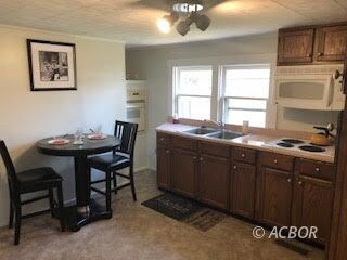 1368 Colorado Ave, Logan, OH 43138 - photo 6