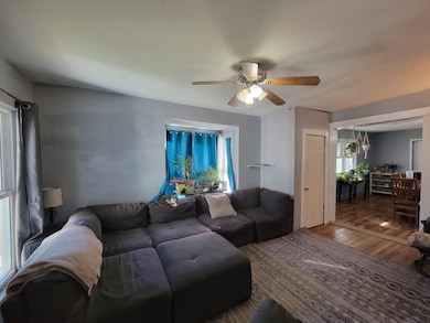 447 N 4th St, Tecumseh, NE 68450 - photo 5