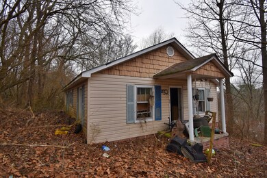 252 S Mill St, Linden, TN 37096 - photo 2