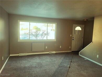 30524 Severn Ln, Wickliffe, OH 44092 - photo 4