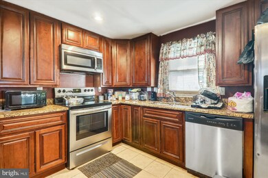 6701 Blacklog St, Capitol Heights, MD 20743 - photo 5