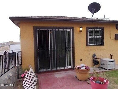 3011 Mobile Ave, El Paso, TX 79930 - photo 4