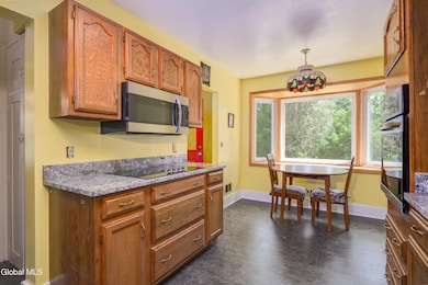 136 Clinton Cir, Cobleskill, NY 12043 - photo 4