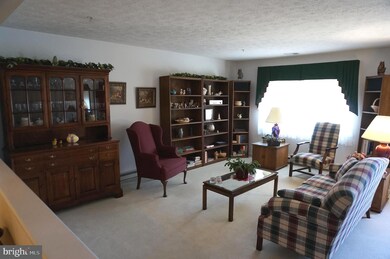 1066 Matthew Ct, Hagerstown, MD 21742 - photo 2