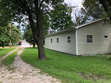 1301 S 32nd St, Parsons, KS 67357 - photo 5