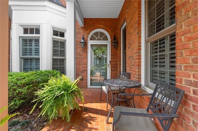 8730 Parker Place, Roswell, GA 30076 - photo 4