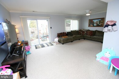 9534 Blake Ln, Fairfax, VA 22031 - photo 7