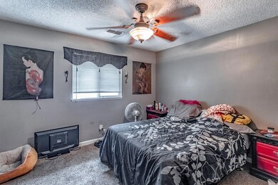28 master bed