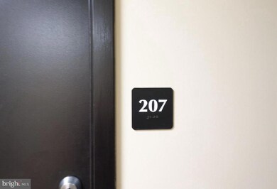 210 S Mill Rd unit 207, Kennett Square, PA 19348 - photo 2