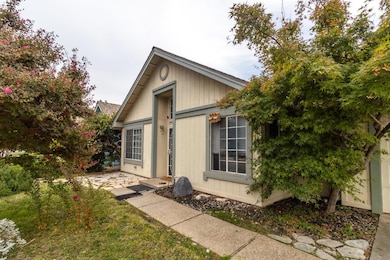 2189 E Pinedale Ave, Fresno, CA 93720 - photo 2