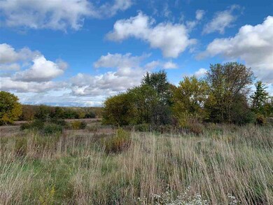5803 S Duggan Rd, Beloit, WI 53511 - photo 3