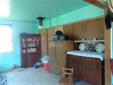 Sitting area off from great room