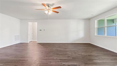 108 Lilypad Ct, Chesapeake, VA 23322 - photo 4