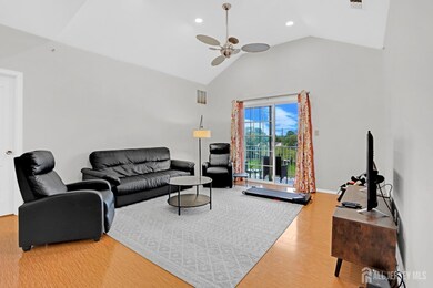 136 Frank Ct unit 136, South Plainfield, NJ 07080 - photo 7