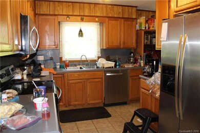 101 Sams Cir, Burnsville, NC 28714 - photo 4