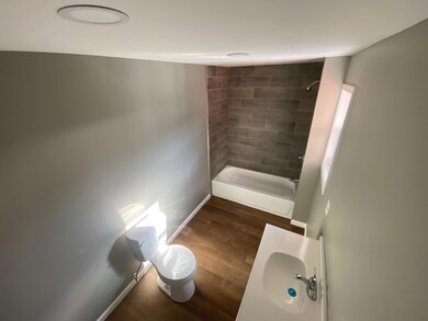 Main Bath 1