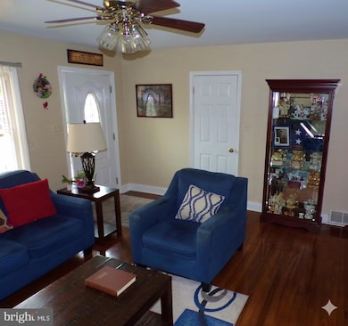 7 Median Dr, Wilmington, DE 19803 - photo 3