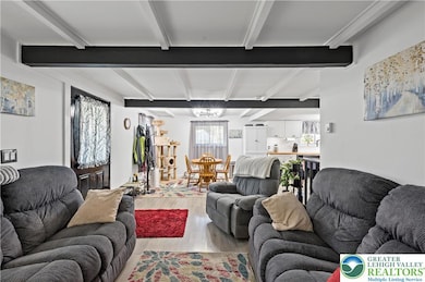 1104 Crescent Cir, Tobyhanna, PA 18466 - photo 2