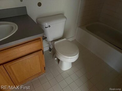 30178 Wedgewood Cir unit 81, Roseville, MI 48066 - photo 7