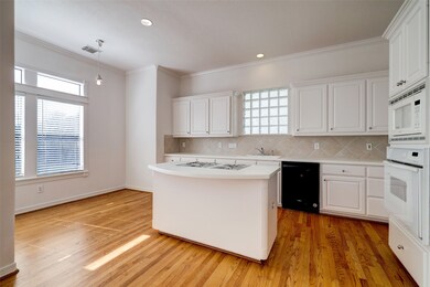 1412 Harold St unit A, Houston, TX 77006 - photo 6