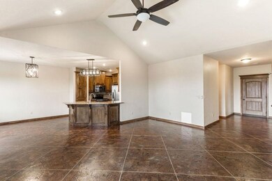 275 Happy Hollow Ln, Elgin, OK 73538 - photo 4