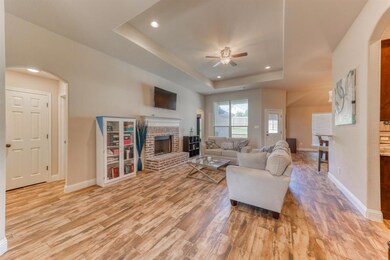 1400 Town Creek Cir, Weatherford, TX 76086 - photo 5