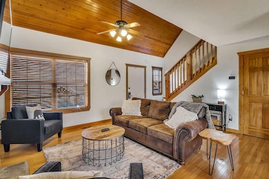 5) 63229-68d893dfbbbd3