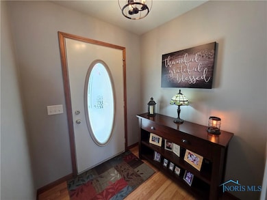 1464 Misty Oaks Dr, Findlay, OH 45840 - photo 3