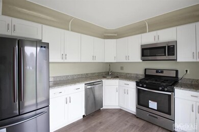 173 Chippenham Ct, Piscataway, NJ 08854 - photo 3