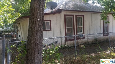 627 McKie St, San Marcos, TX 78666 - photo 6