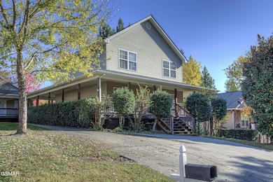 648 Lloyd Huskey Rd, Pigeon Forge, TN 37863 - photo 2