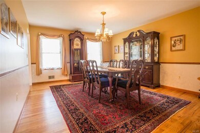 1552 Bushkill Center Rd, Bath, PA 18014 - photo 2