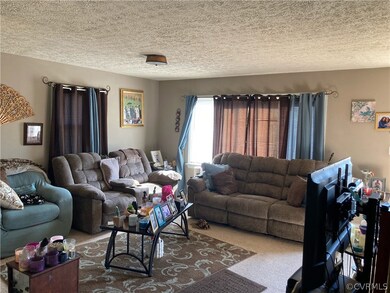 2247 Dellrose Dr, Hopewell, VA 23860 - photo 3