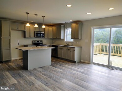 4070 Percy Ave, Chambersburg, PA 17202 - photo 4