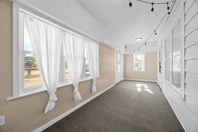 717 N Maple St, Monticello, IA 52310 - photo 4