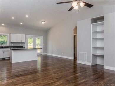 4 Bowen Rd, Asheville, NC 28803 - photo 7