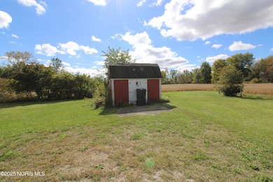 5084 W Fremont Rd, Port Clinton, OH 43452 - photo 2