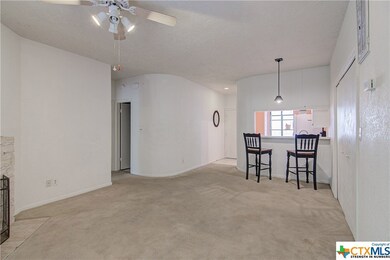 1013 Chestnut St unit B-1, San Marcos, TX 78666 - photo 5