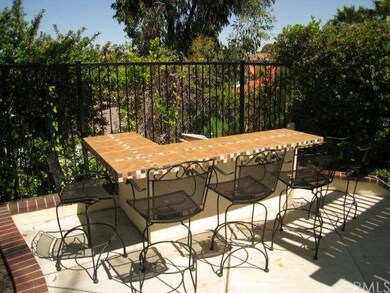 Built in Bar