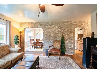 826 SW Mill St, Sheridan, OR 97378 - photo 5