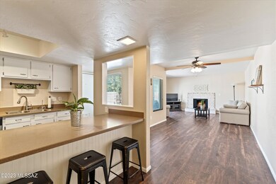07-Kitchen_Living room