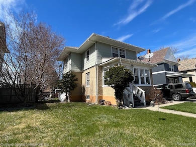 669 N Perry St, Pontiac, MI 48342 - photo 2