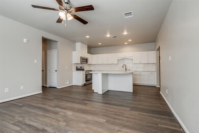 137 Park Place Cir unit A, Waller, TX 77484 - photo 6